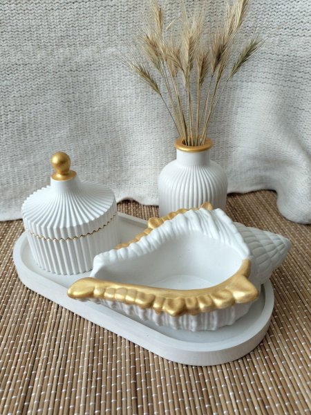 ذهبي للحواف