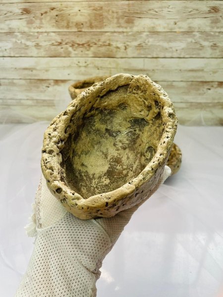 وعاء كونكريت بشكل حجري